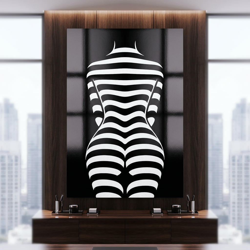 CURVES | Minimalist | Female Figure | B&W | 8K - 32K