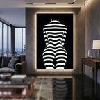 CURVES | Minimalist | Female Figure | B&W | 8K - 32K