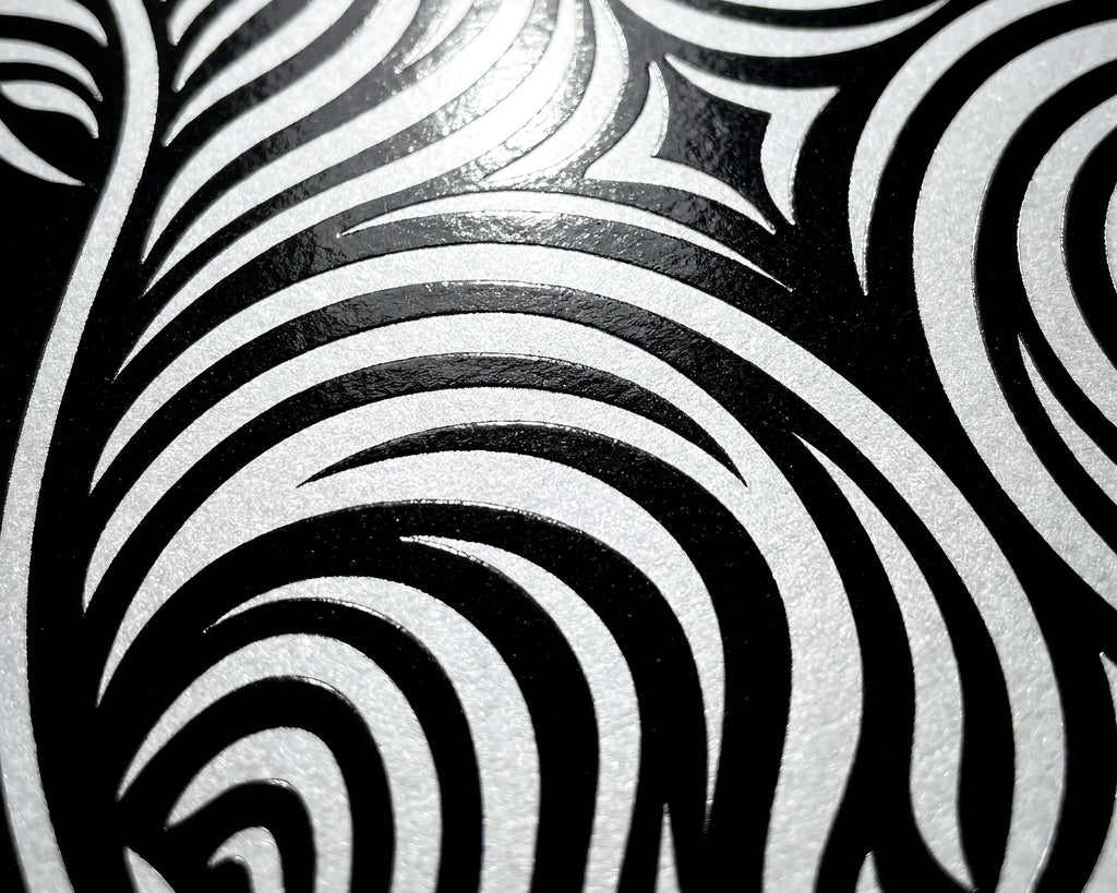 ENTROPY | Minimalist | Female Figure | B&W | 8K - 32K