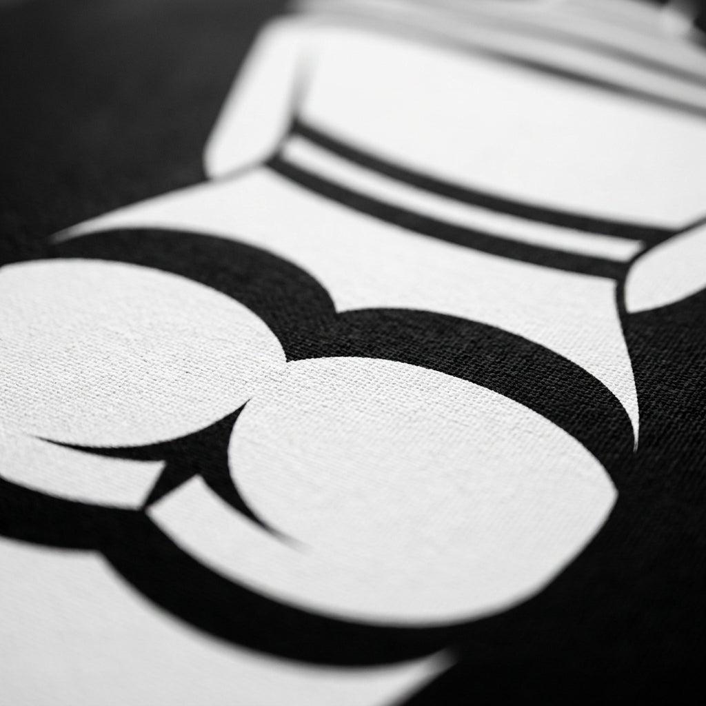 GALA | Minimalist | Female Figure | B&W | 8K - 32K
