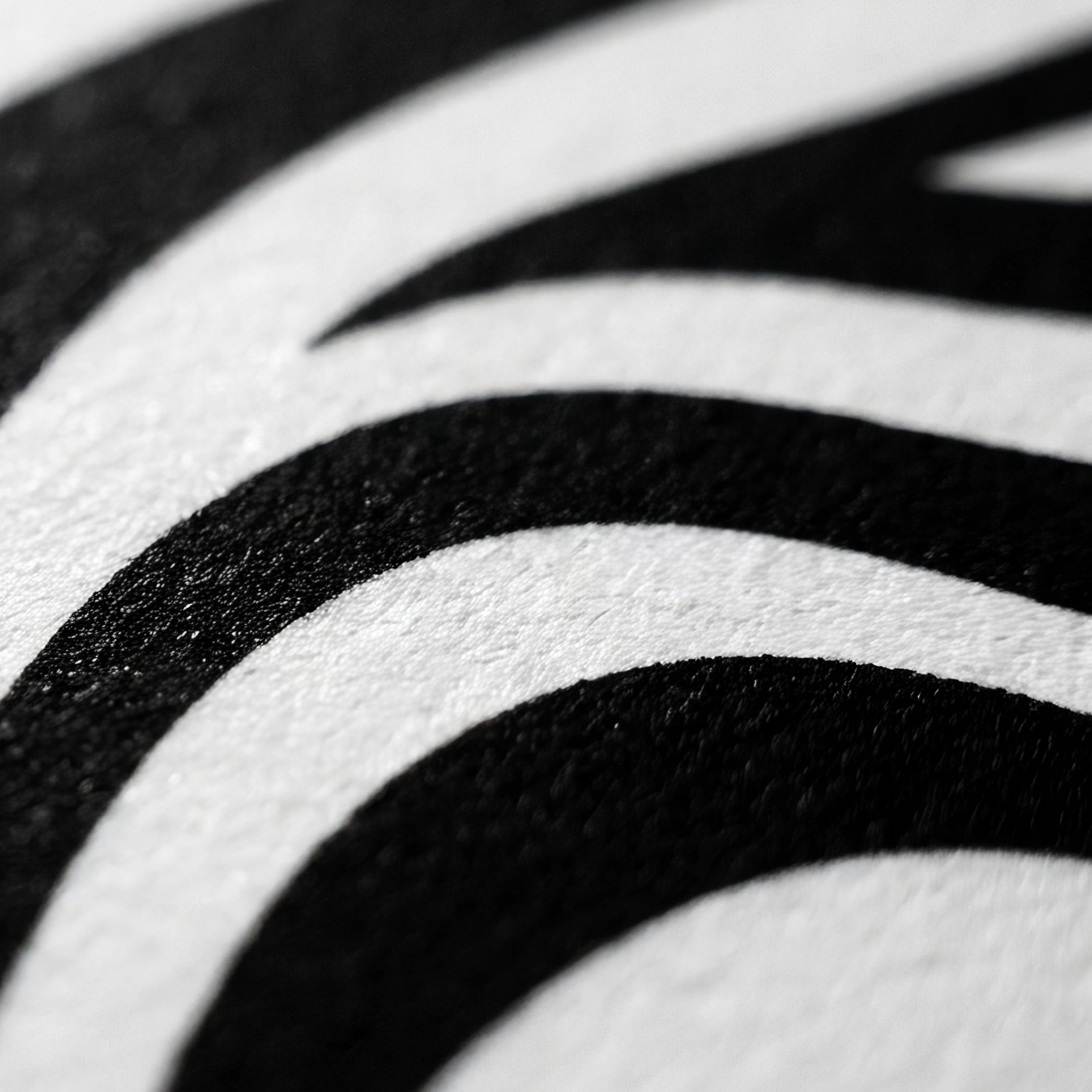 HYPNOS | Minimalist | Female Figure | B&W | 8K - 32K