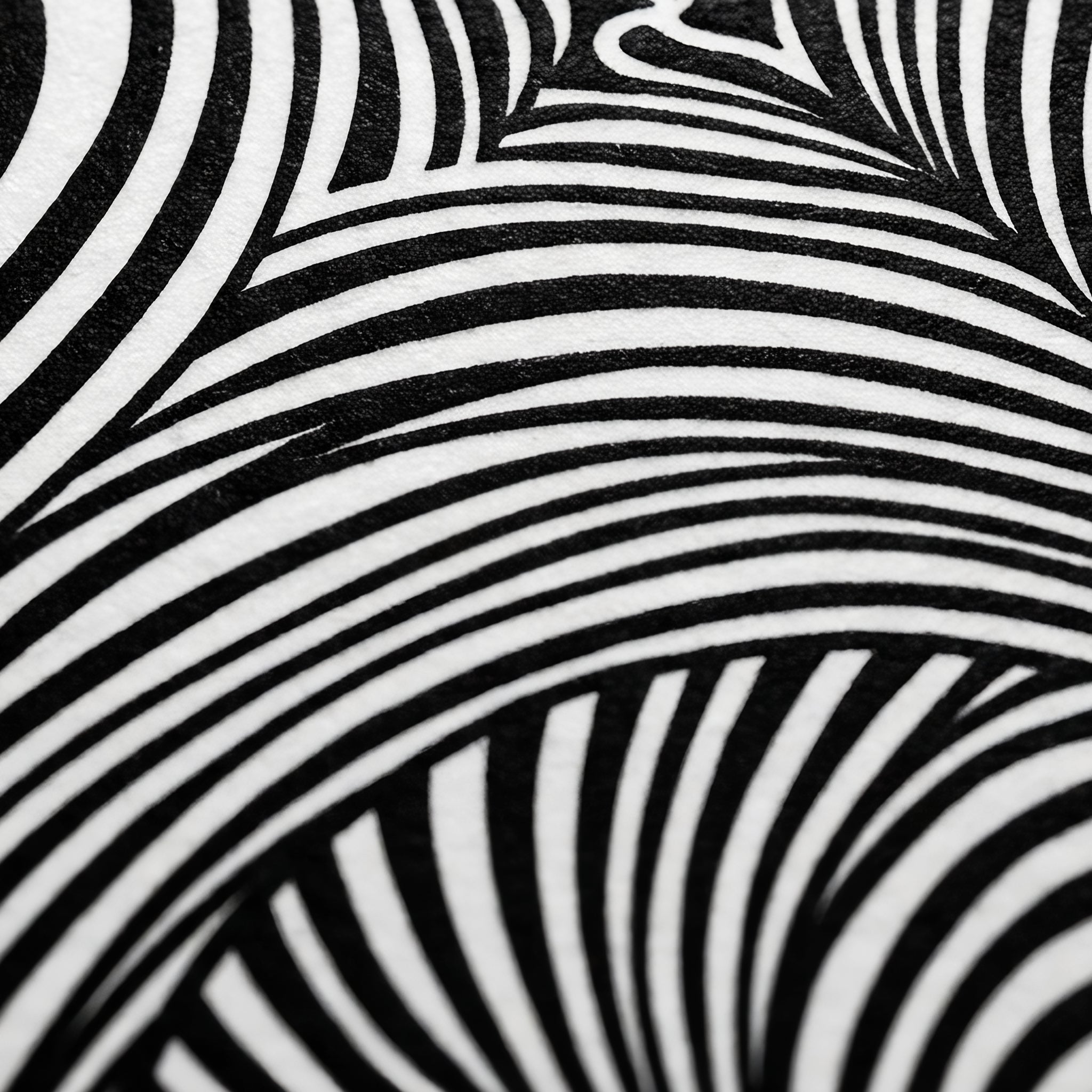 STELA | Modern Minimalist Female Op Art | 8K - 32K