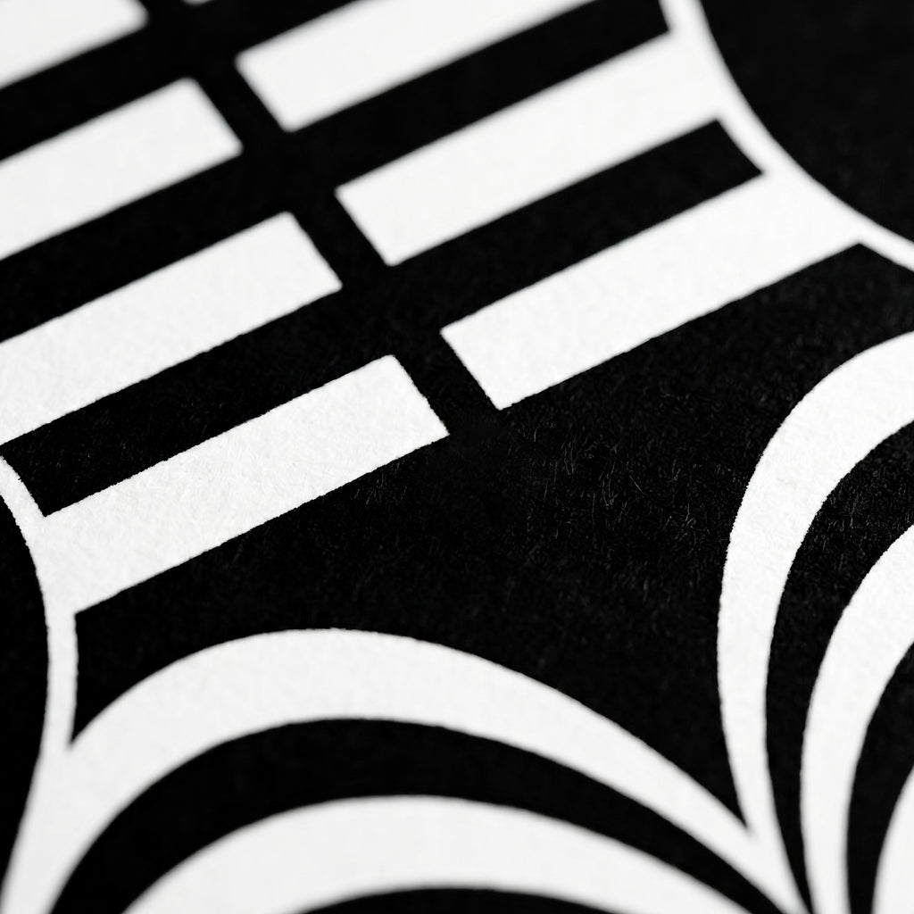 UNDERSCORE | Minimalist | Female Figure | B&W | 8K - 32K