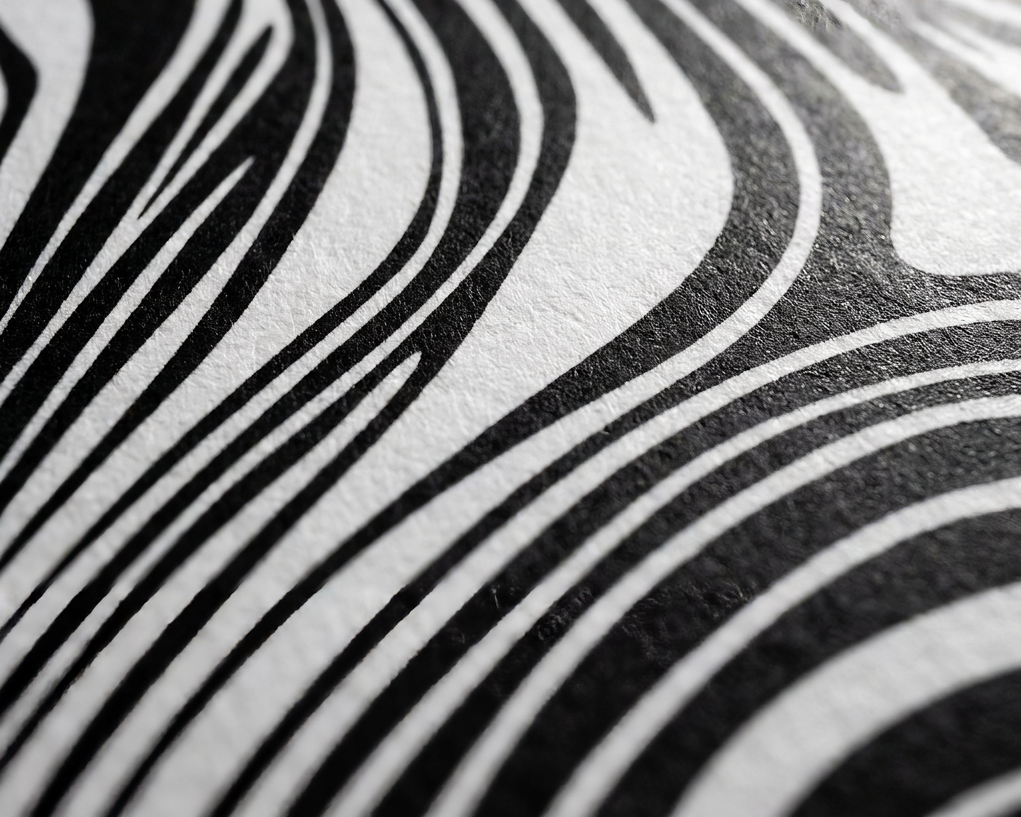 XENO | Minimalist | Female Figure | B&W | 8K - 32K